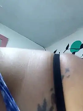 Snapshot of curvy_diva_ chatting on 10/10/25, 11:11 curvy diva online show from 10/10/25, 11:11