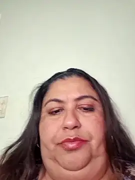 Snapshot of curvy_diva_ chatting on 04/10/26, 09:33 curvy diva online show from 04/10/26, 09:33