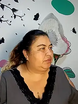 Snapshot of curvy_diva_ chatting on 12/01/25, 09:54 curvy diva online show from 12/01/25, 09:54