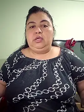 Snapshot of curvy_diva_ chatting on 11/18/25, 11:35 curvy diva online show from 11/18/25, 11:35