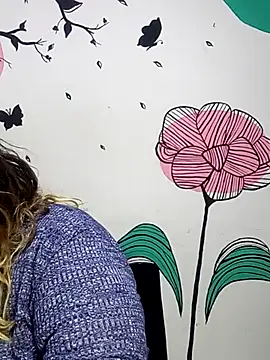 Snapshot of curvy_diva_ chatting on 10/09/25, 11:11 curvy diva online show from 10/09/25, 11:11