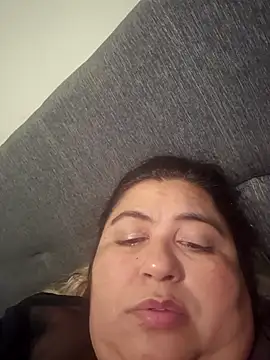 Snapshot of curvy_diva_ chatting on 10/23/25, 01:48 curvy diva online show from 10/23/25, 01:48