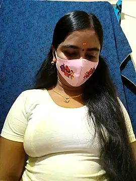 mini-queen online show from 01/14/26, 12:09