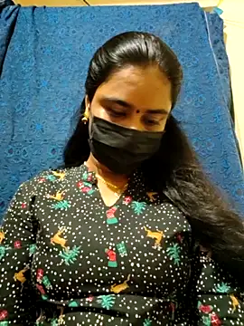 mini-queen online show from 03/28/26, 05:47