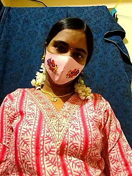 mini-queen online show from 01/10/26, 11:05