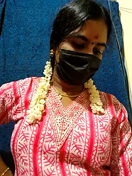 mini-queen online show from 03/27/26, 10:16