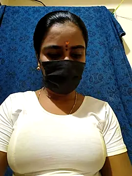 mini-queen online show from 11/13/25, 08:46