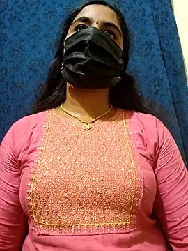 mini-queen online show from 03/19/26, 06:46