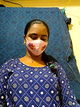 mini-queen online show from 02/20/26, 04:09