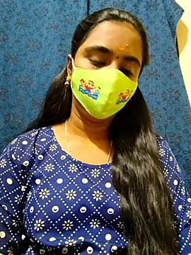 mini-queen online show from 11/29/25, 02:06