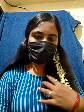 mini-queen online show from 12/18/25, 07:35