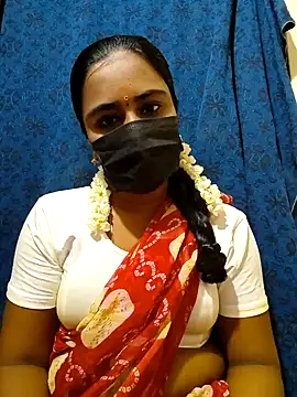 mini-queen online show from 11/13/25, 08:40