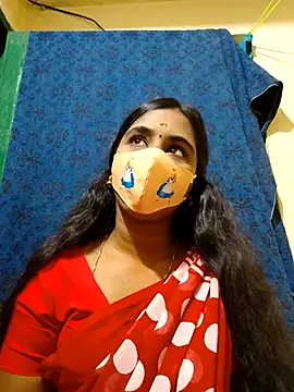 mini-queen online show from 11/03/25, 12:31