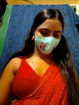 mini-queen online show from 10/30/25, 06:05