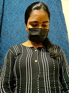 mini-queen online show from 03/21/26, 08:15