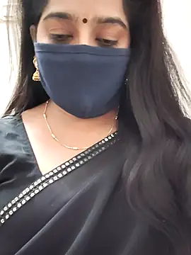 Snapshot of saritha29 chatting on 07/18/26, 04:59 saritha29 online show from 07/18/26, 04:59