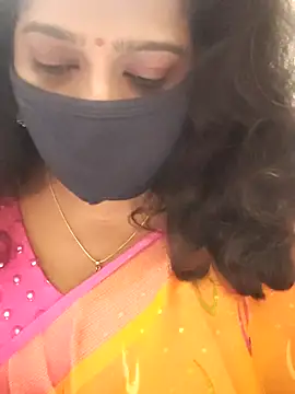 Snapshot of saritha29 chatting on 10/18/25, 05:26 saritha29 online show from 10/18/25, 05:26