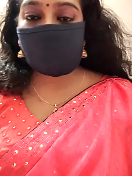 Snapshot of saritha29 chatting on 10/12/25, 11:00 saritha29 online show from 10/12/25, 11:00