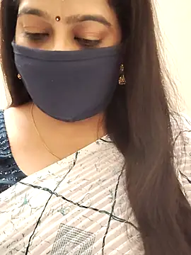 saritha29 online show from 04/23/26, 04:52