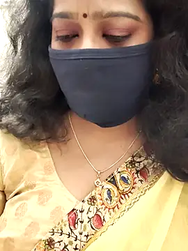 Snapshot of saritha29 chatting on 09/28/25, 07:48 saritha29 online show from 09/28/25, 07:48