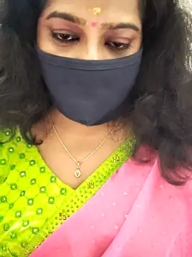 Snapshot of saritha29 chatting on 10/10/25, 06:42 saritha29 online show from 10/10/25, 06:42