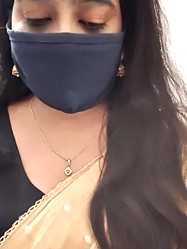 saritha29 online show from 04/21/26, 07:04