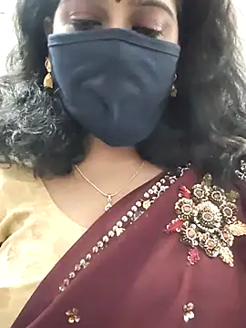 Snapshot of saritha29 chatting on 09/22/25, 10:32 saritha29 online show from 09/22/25, 10:32