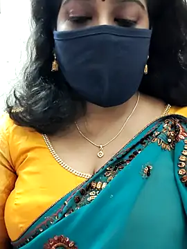 Snapshot of saritha29 chatting on 09/24/25, 05:08 saritha29 online show from 09/24/25, 05:08