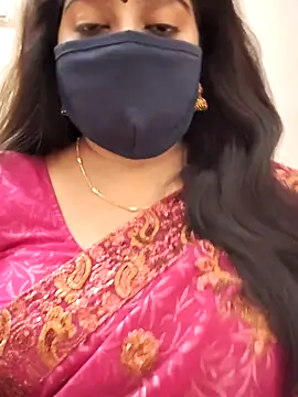 Snapshot of saritha29 chatting on 07/15/26, 04:25 saritha29 online show from 07/15/26, 04:25