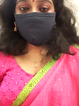 Snapshot of saritha29 chatting on 09/23/25, 05:09 saritha29 online show from 09/23/25, 05:09