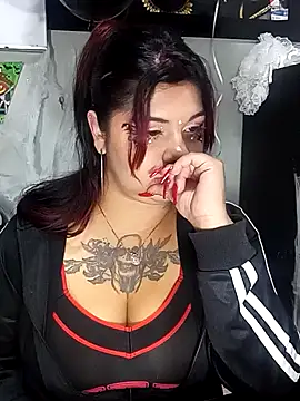 snow belle online show from 10/28/25, 08:24