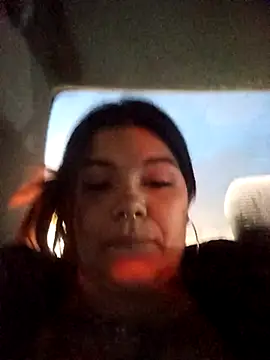 snow belle online show from 12/04/25, 10:25