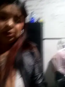 snow belle online show from 09/20/25, 03:00