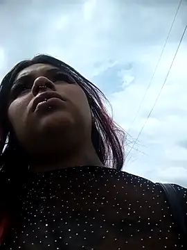 snow belle online show from 12/03/25, 07:02