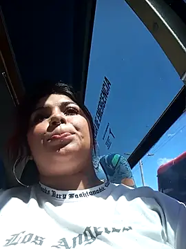 snow belle online show from 11/26/25, 05:02