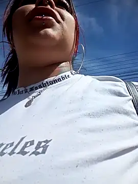 snow belle online show from 11/27/25, 03:12