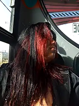 snow belle online show from 10/27/25, 08:21