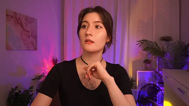 MayShawty online show from 06/18/26, 01:16