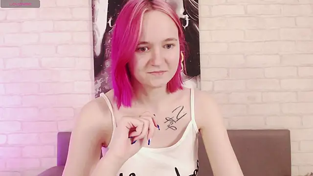 Ericha Stone online show from 09/16/25, 08:15