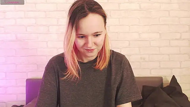 Ericha Stone online show from 04/09/26, 02:02