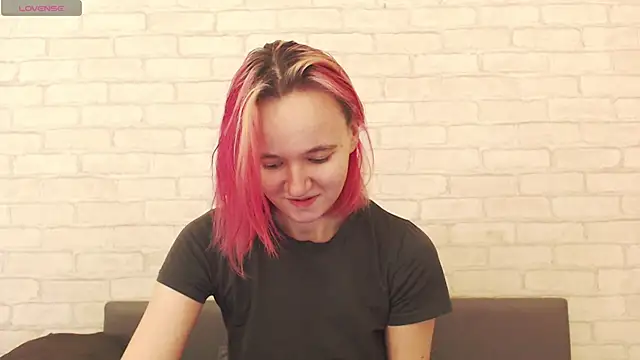 Ericha Stone online show from 11/03/25, 04:28