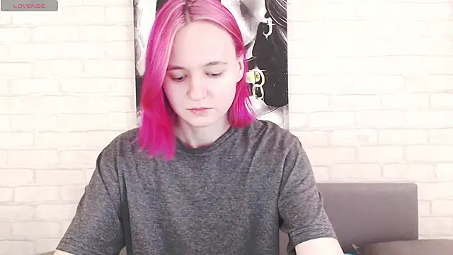 Ericha Stone online show from 09/09/25, 08:02