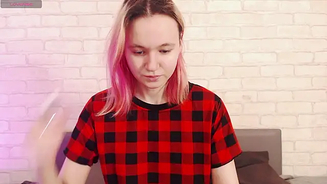 Snapshot of Ericha_Stone chatting on 02/01/26, 07:50 Ericha Stone online show from 02/01/26, 07:50