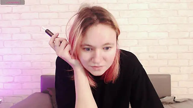 Snapshot of Ericha_Stone chatting on 02/02/26, 08:13 Ericha Stone online show from 02/02/26, 08:13