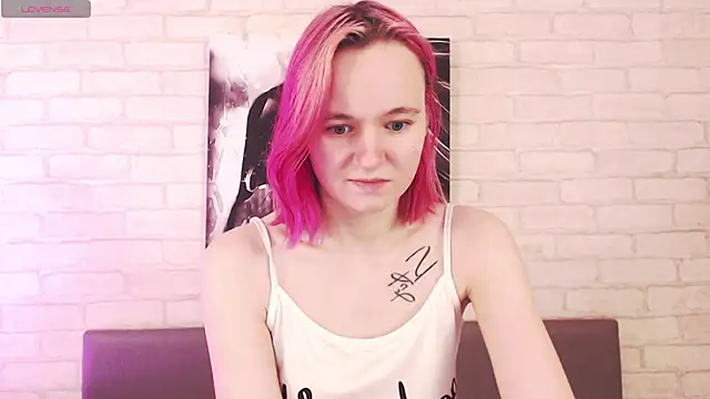 Ericha Stone online show from 10/09/25, 01:50