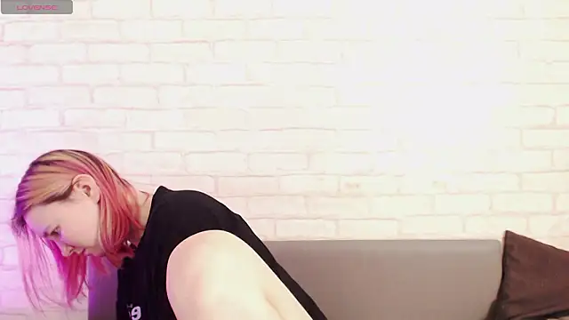 Snapshot of Ericha_Stone chatting on 02/03/26, 06:40 Ericha Stone online show from 02/03/26, 06:40