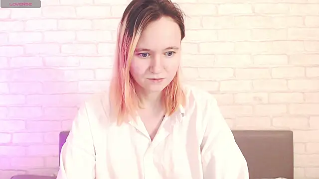 Ericha Stone online show from 03/28/26, 01:50