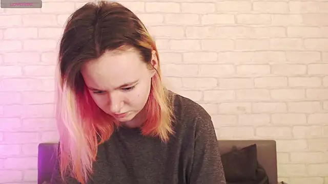 Ericha Stone online show from 04/10/26, 01:34