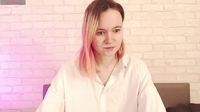 Ericha Stone online show from 03/25/26, 01:28