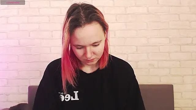 Snapshot of Ericha_Stone chatting on 01/18/26, 01:53 Ericha Stone online show from 01/18/26, 01:53